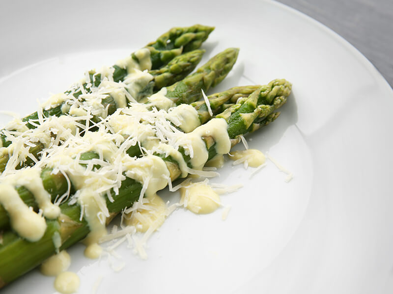 Asparagus with cheese